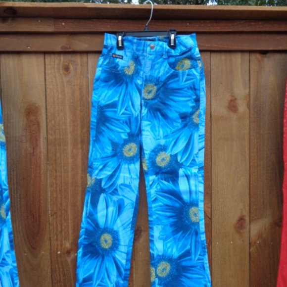 Girl's Jeans size 12 NWT juniors - Picture 1 of 4